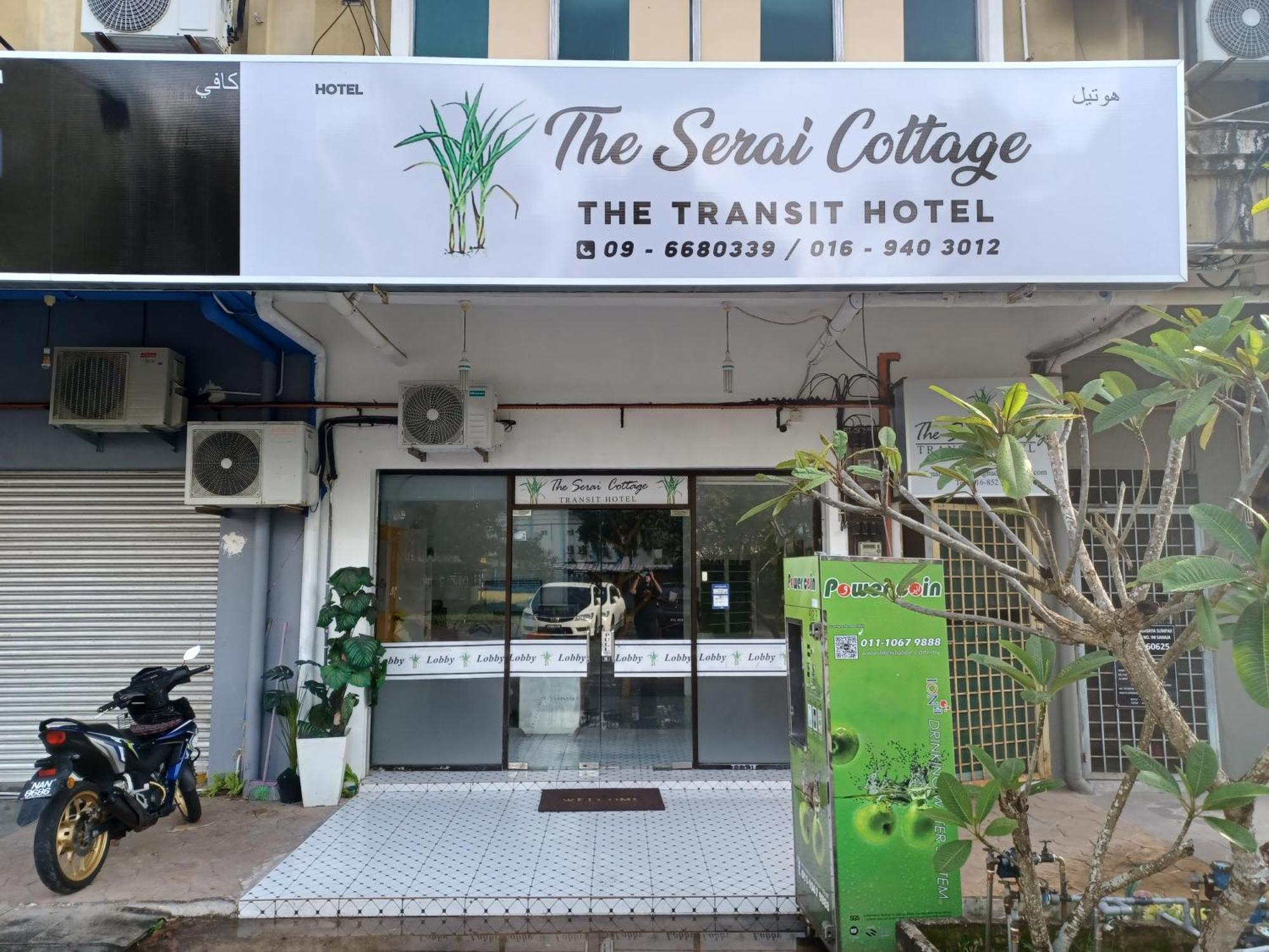 The Serai Cottage Transit Hotel Kampong Gong Badak Exteriör bild