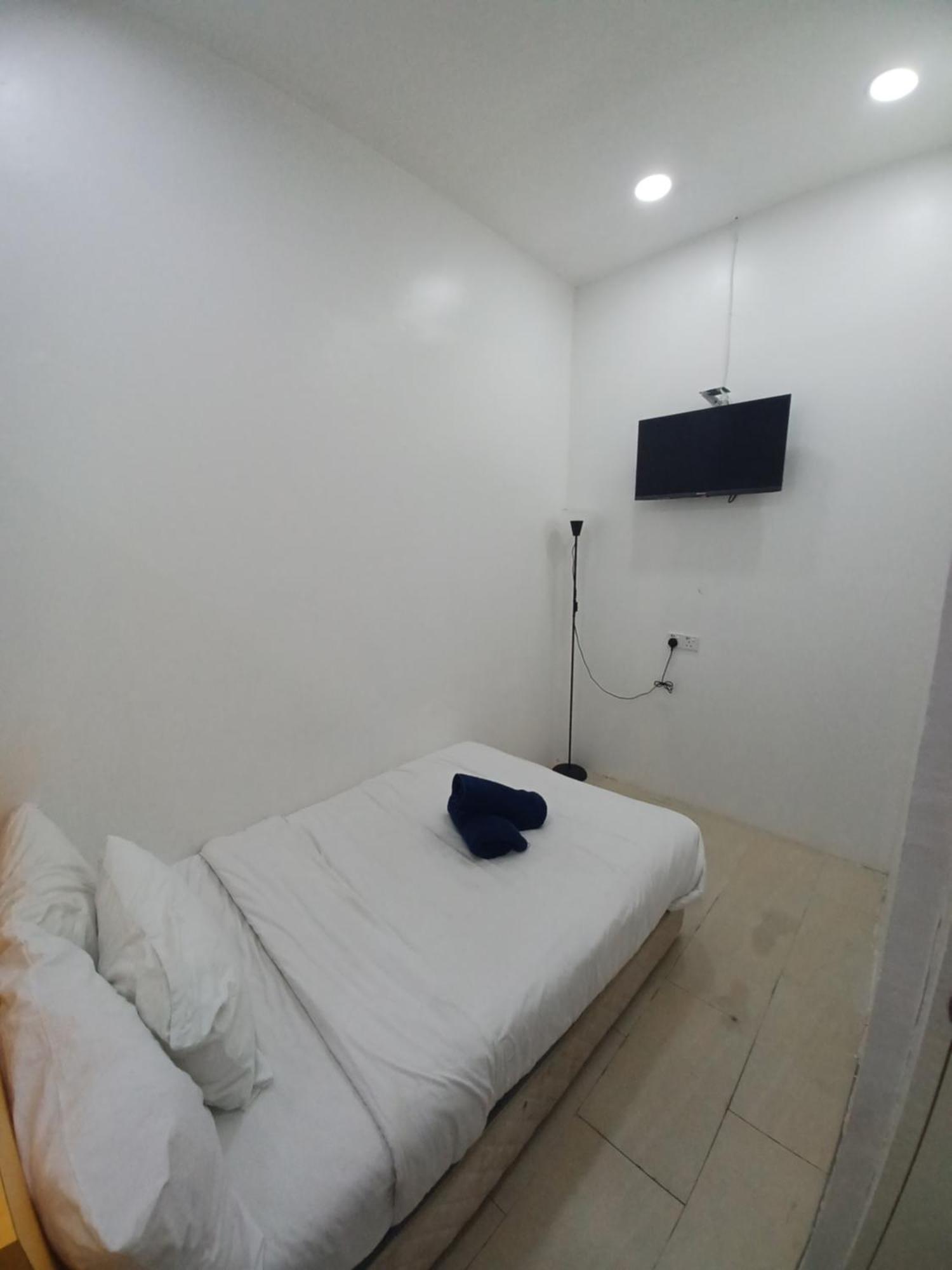 The Serai Cottage Transit Hotel Kampong Gong Badak Rum bild